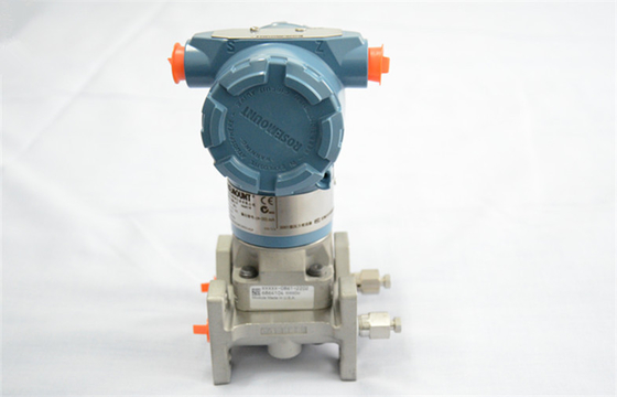 small range Differential Pressure Transmitter Rosemount 3051CD0 with traditional flange